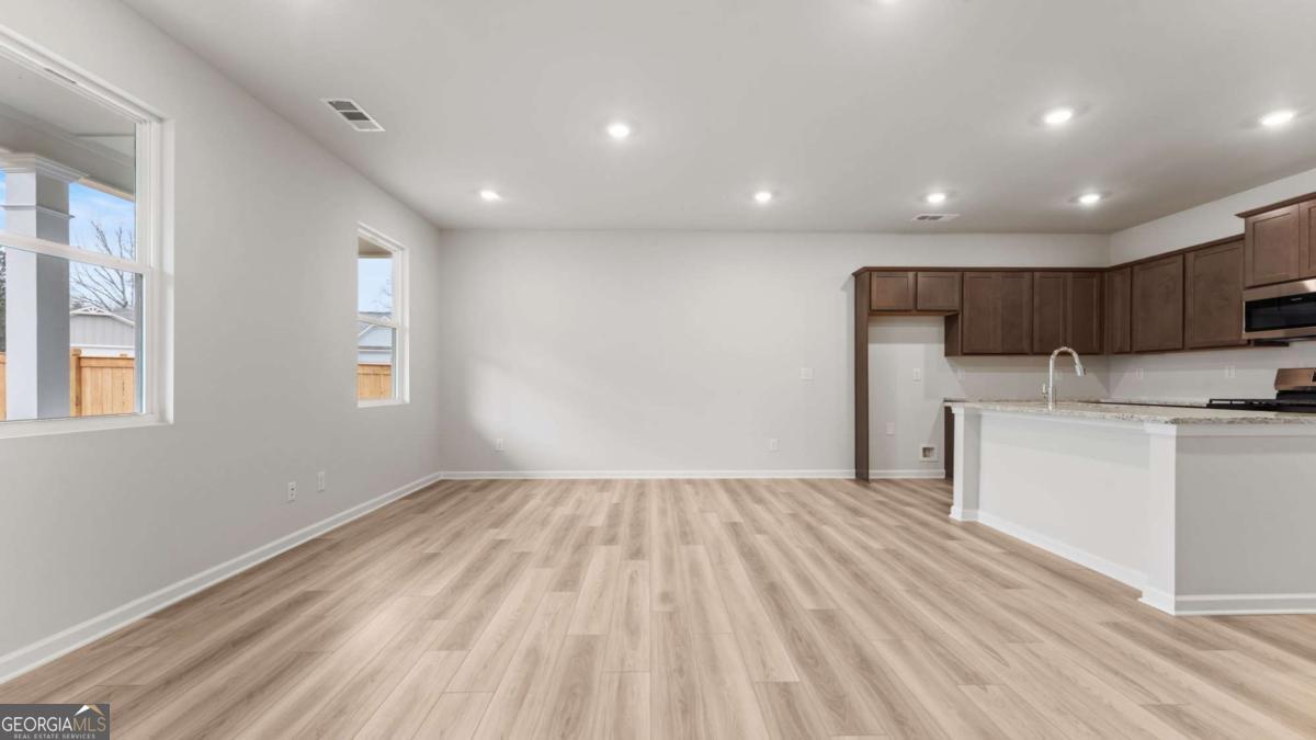 30 Primrose Drive Property Photo 6