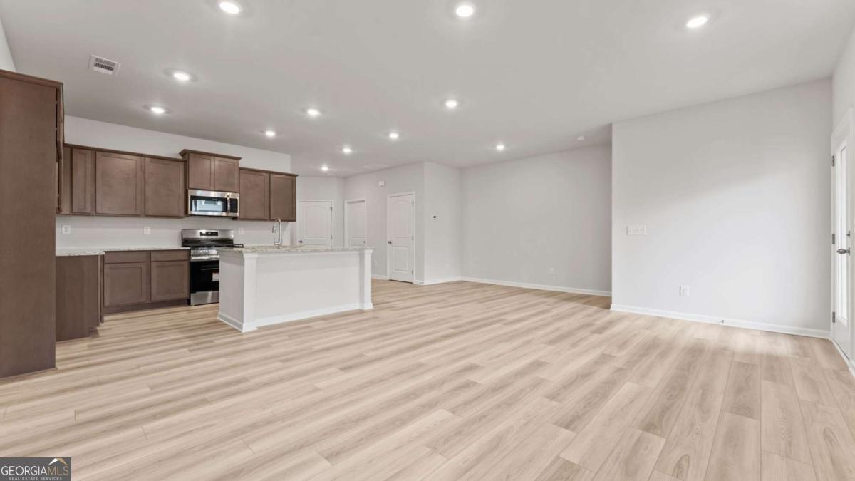 30 Primrose Drive Property Photo 7