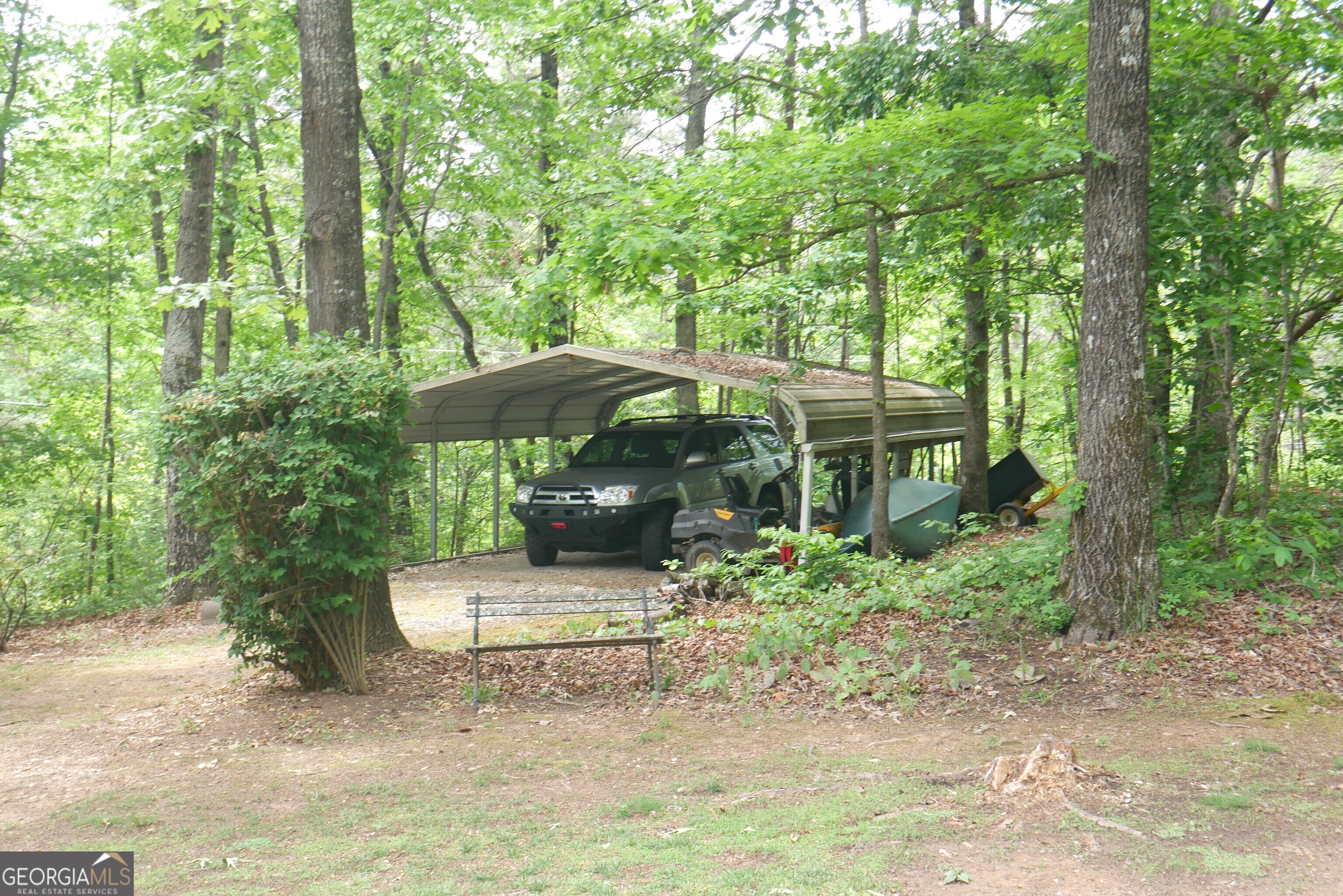 24 Lake Laurel Drive Property Photo 14