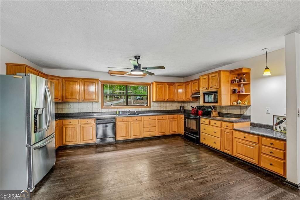 8137 Jenkins Road Property Photo 12