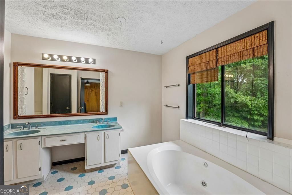 8137 Jenkins Road Property Photo 27