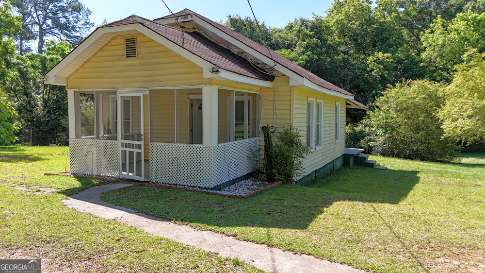 1186 E Tugalo Street Property Photo 3