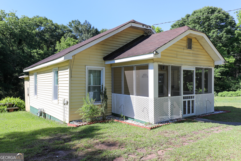 1186 E Tugalo Street Property Photo 4