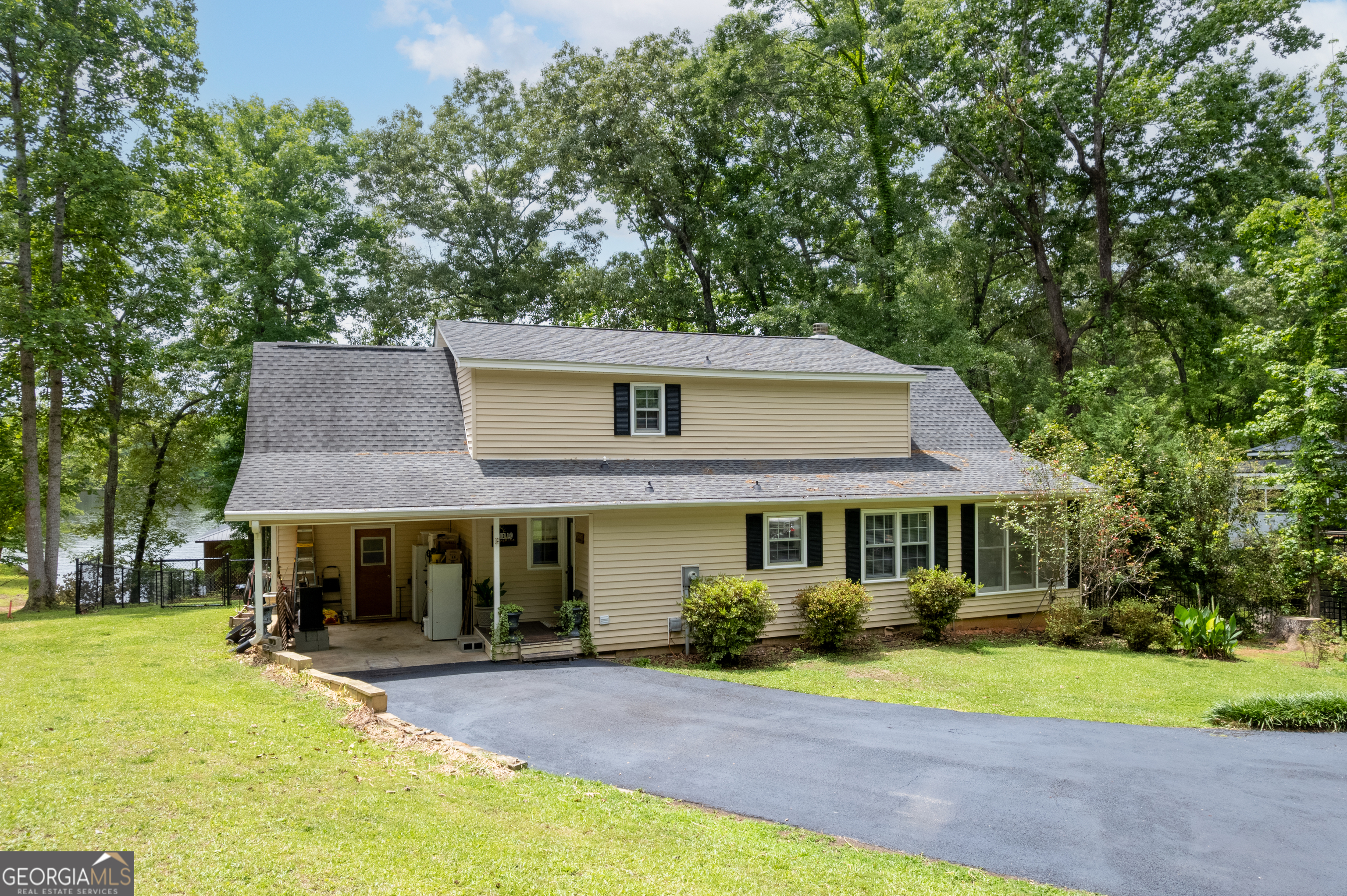 142 Tanglewood Court Property Photo 6