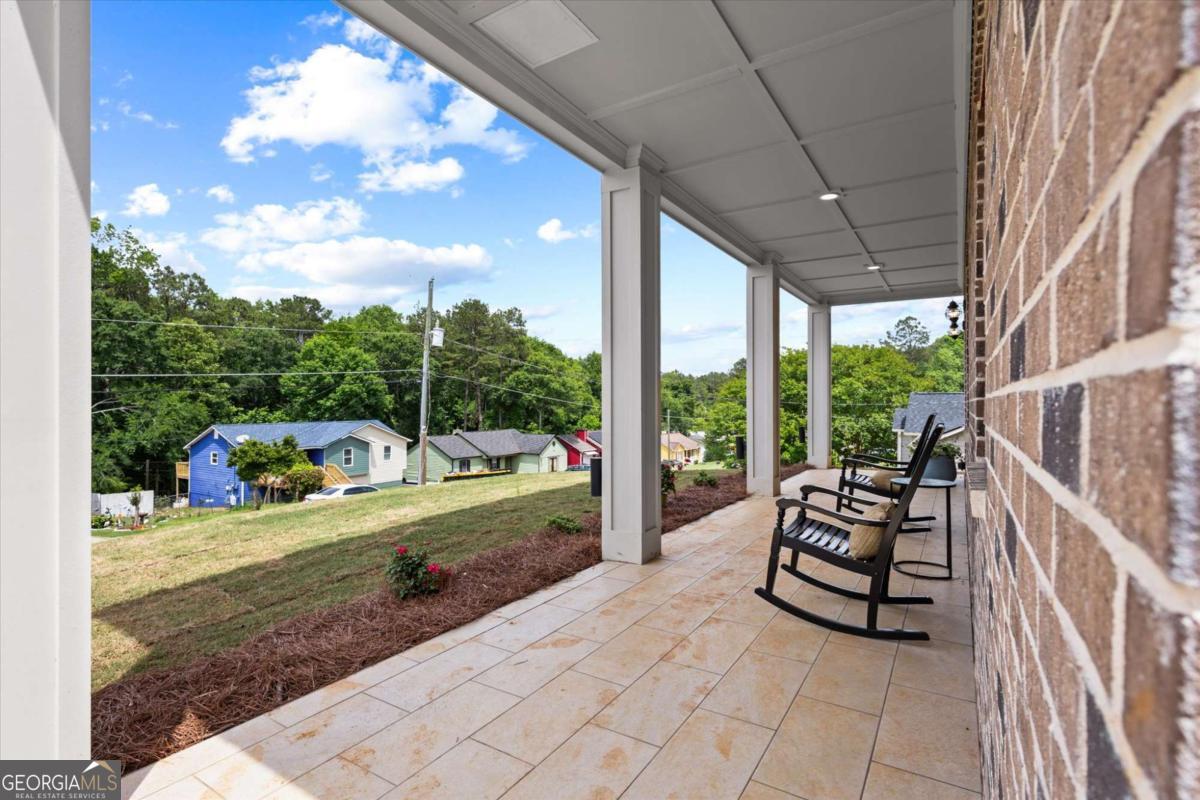 6852 Silver Maple Drive Property Photo 10