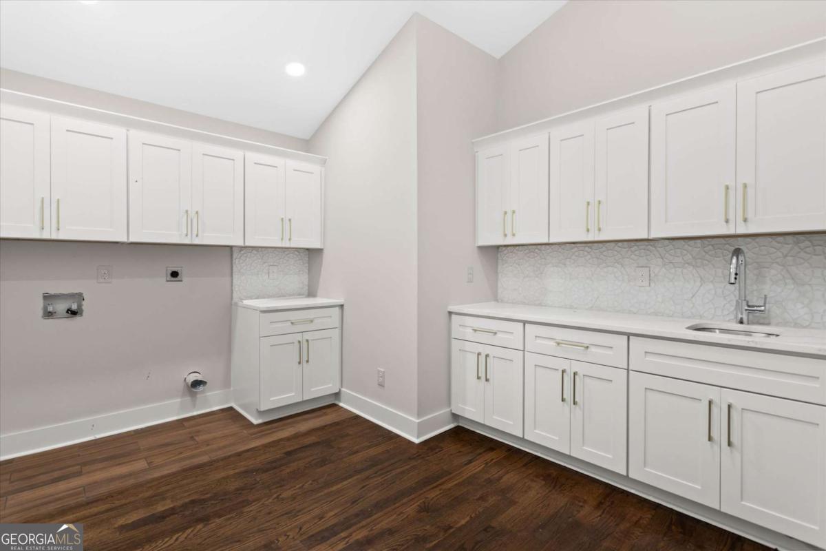 6852 Silver Maple Drive Property Photo 56