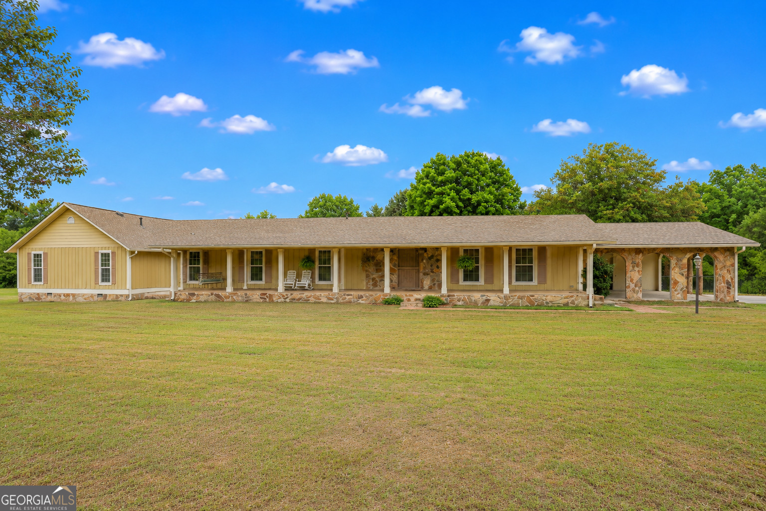 615 Fischer Road Property Photo 1