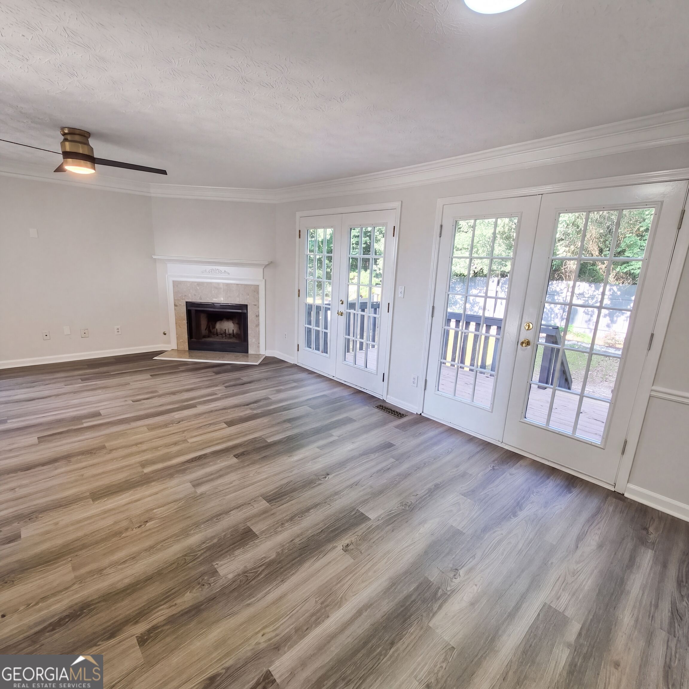 1783 Barrington Overlook Property Photo 8