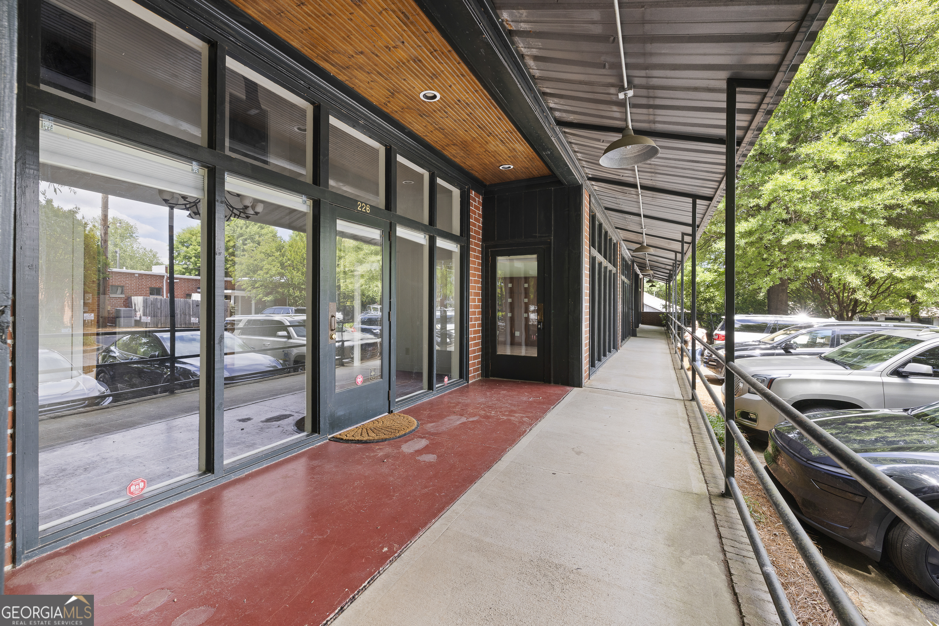 226 & 228 W Washington Street Property Photo 1