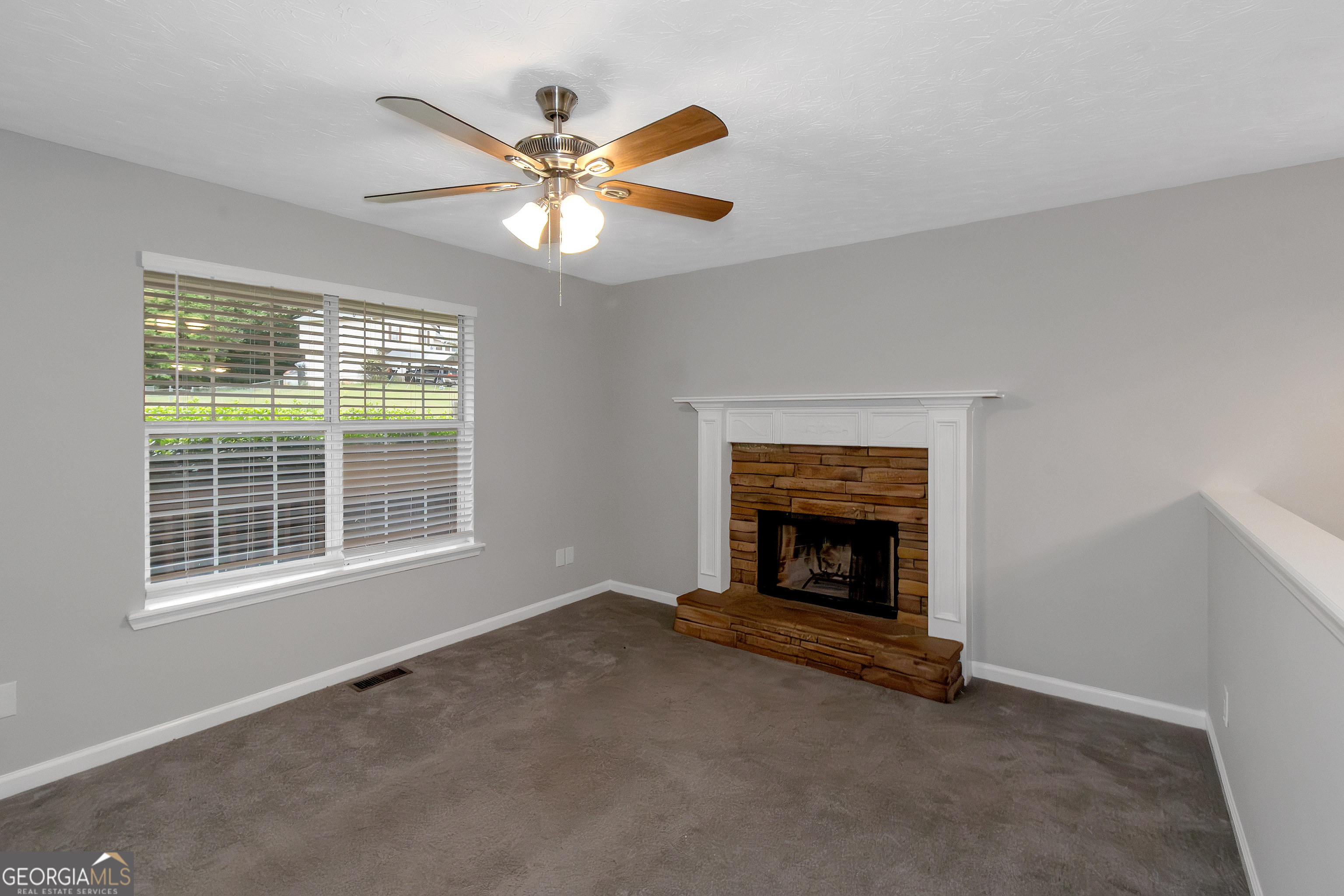564 Rustin Drive Property Photo 7