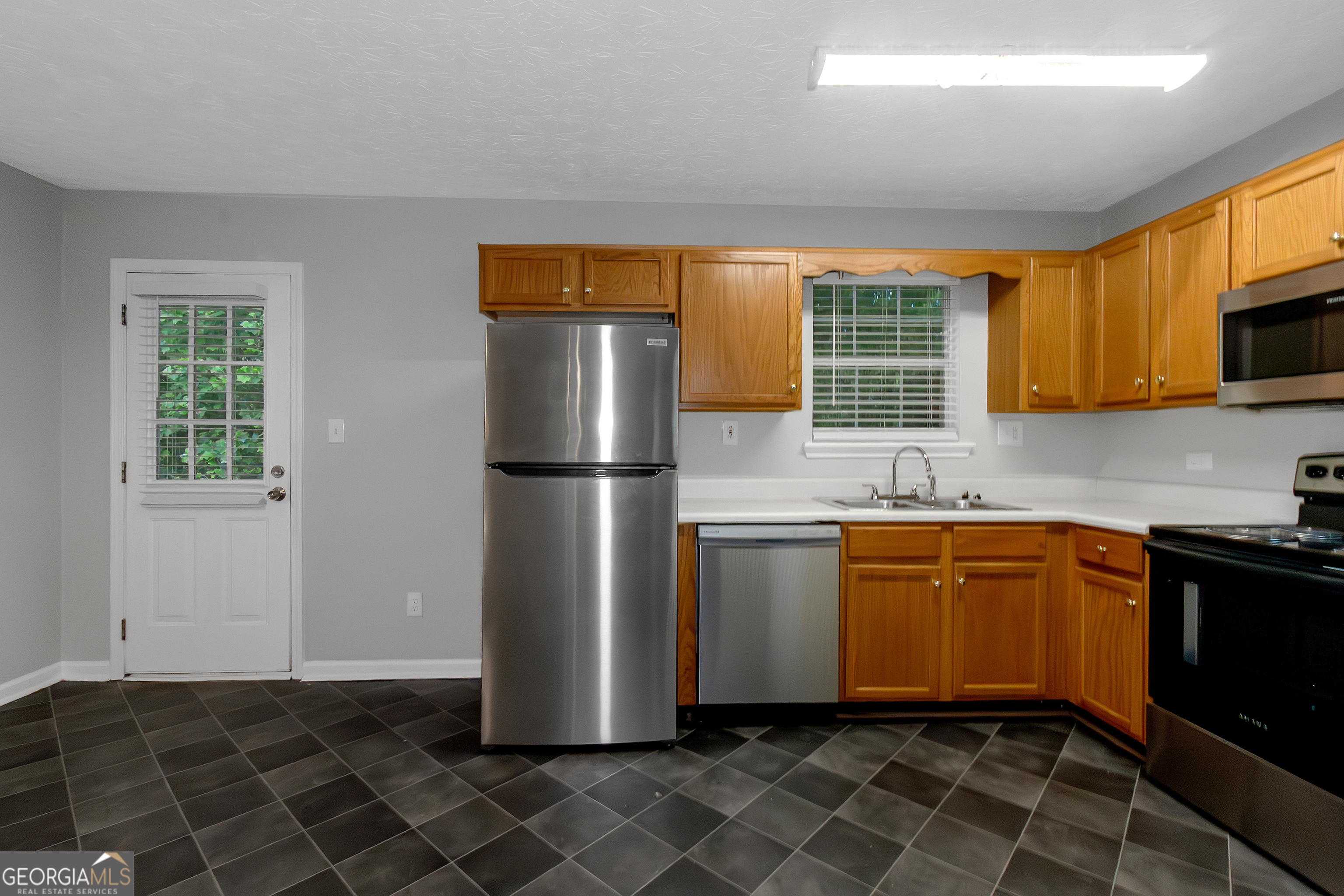 564 Rustin Drive Property Photo 8