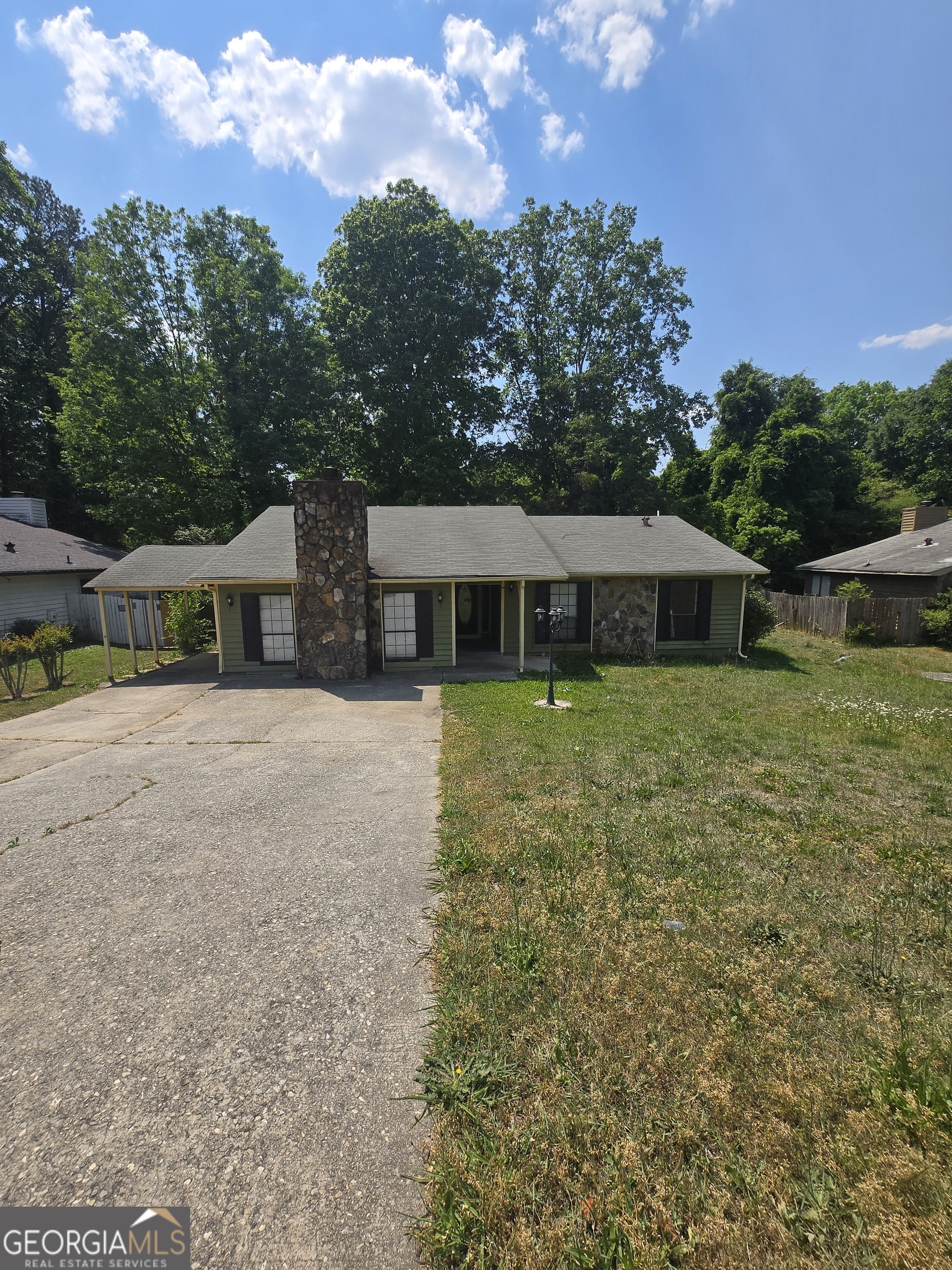 8119 Taylor Road Property Photo 1