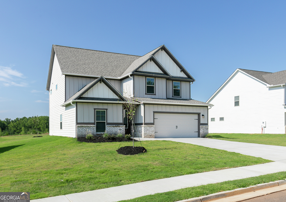 568 Cantrell Drive Property Photo 1