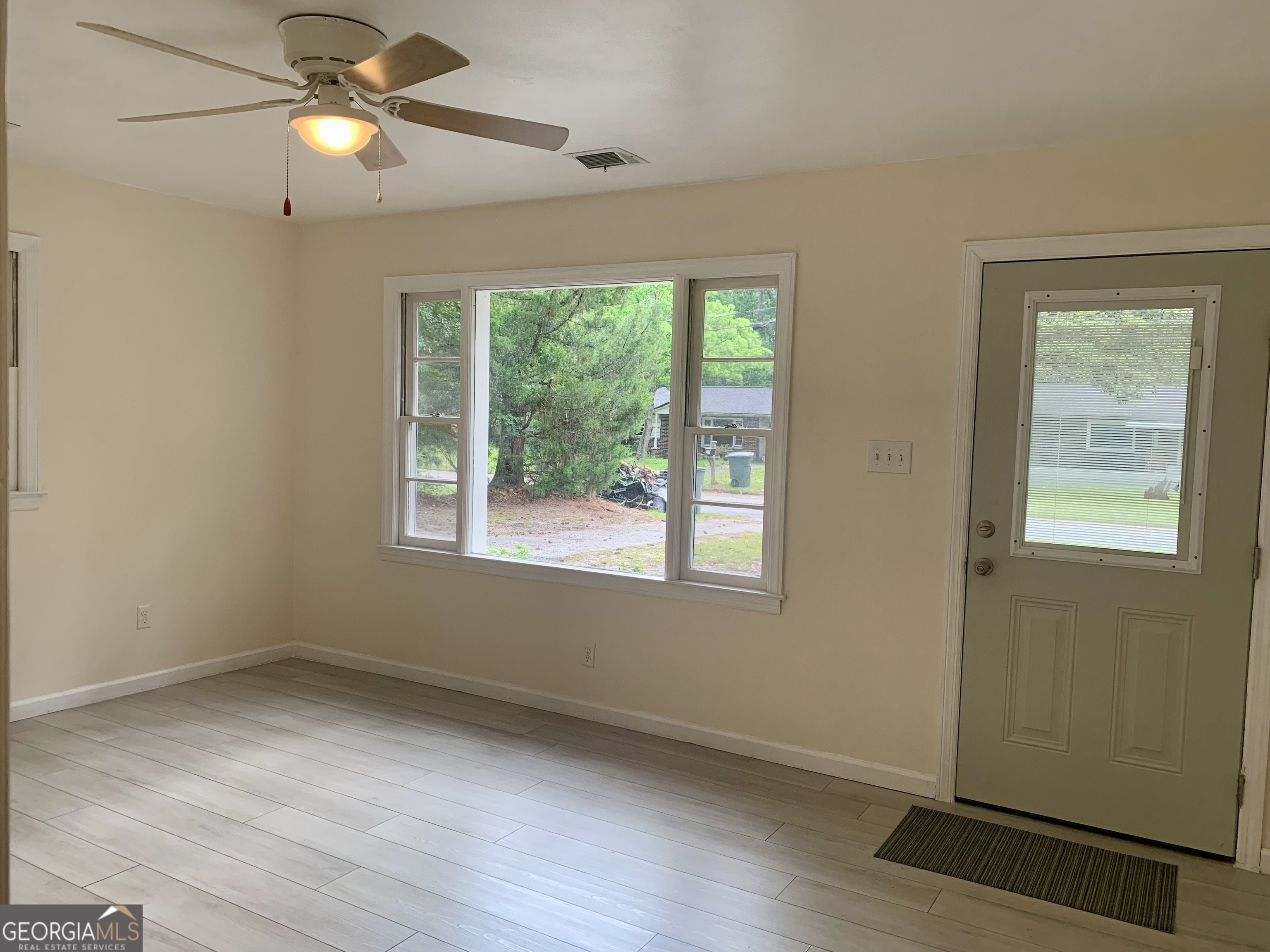 416 Rogers Road Property Photo 5