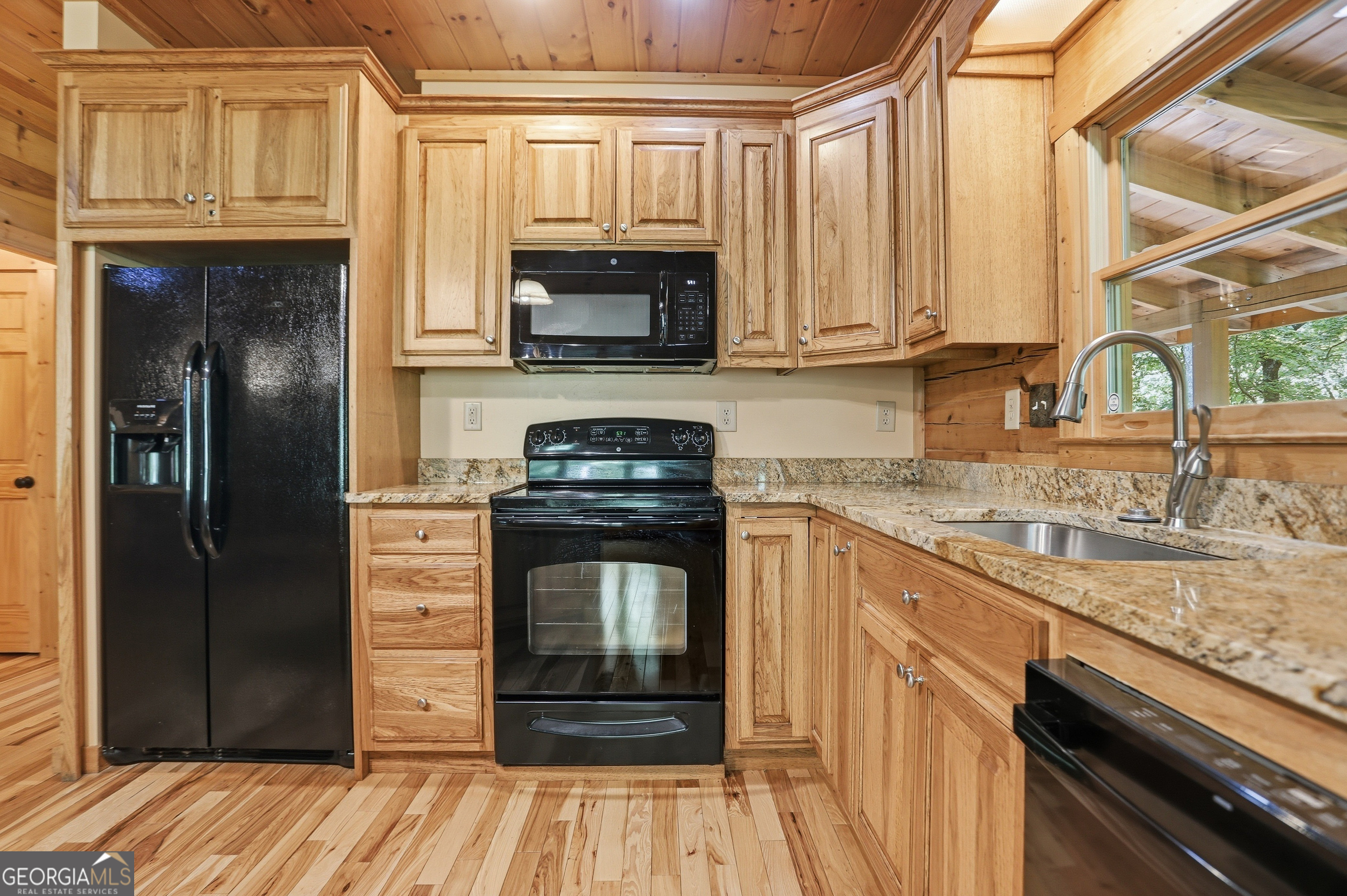702 Ranch Mountain Drive Property Photo 2