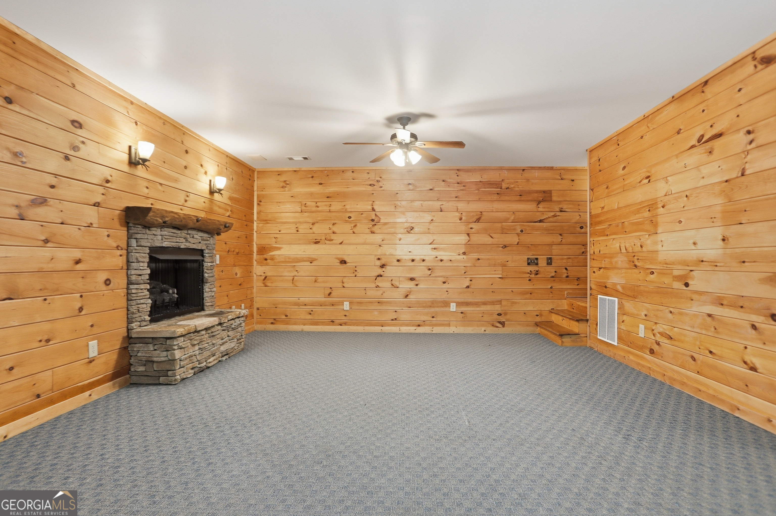 702 Ranch Mountain Drive Property Photo 7