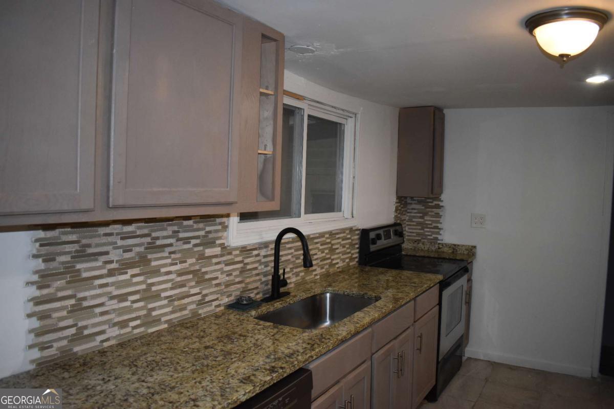 3560 Mckenzie Drive Property Photo 5