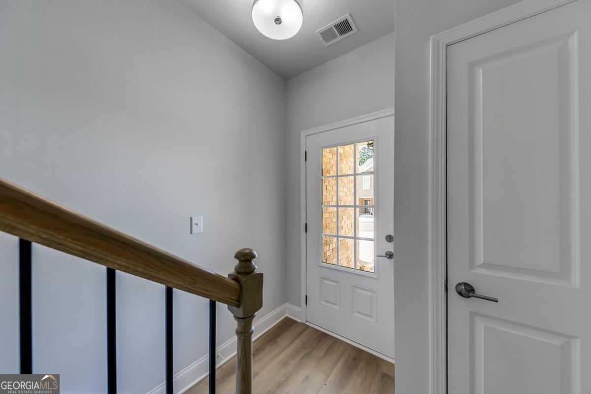 117 Greenview Court Property Photo 4
