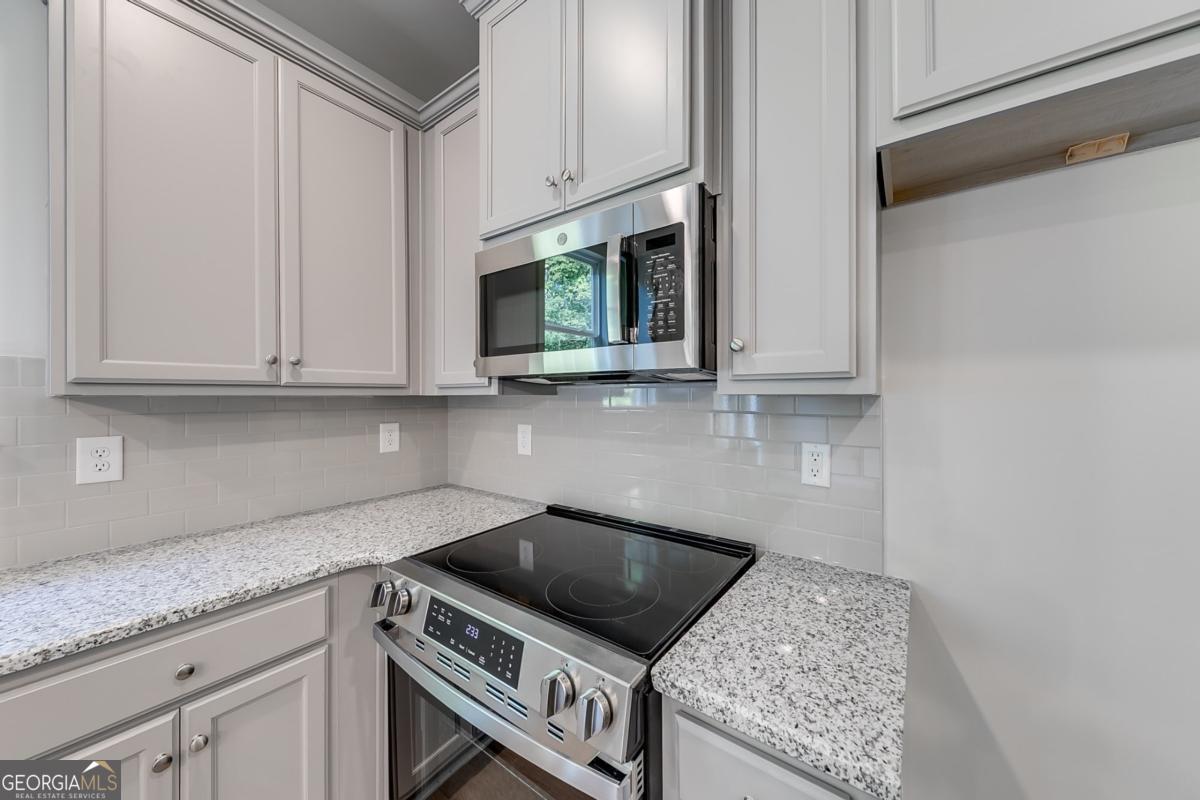 117 Greenview Court Property Photo 12