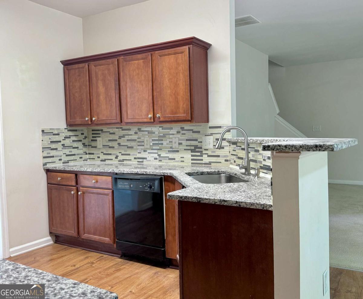 893 Port West Drive Property Photo 14