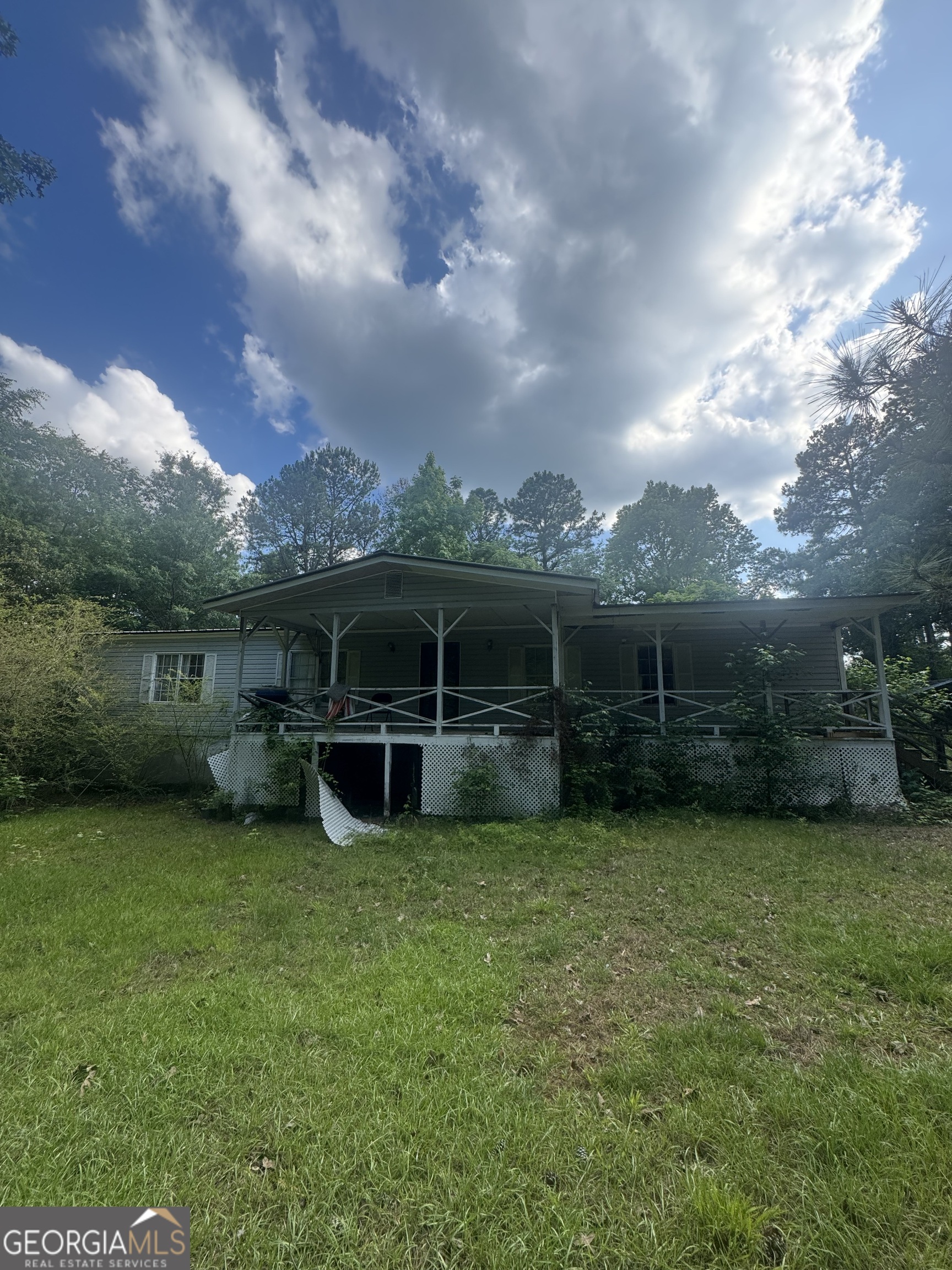 403a Sparta Highway Ne Property Photo 1
