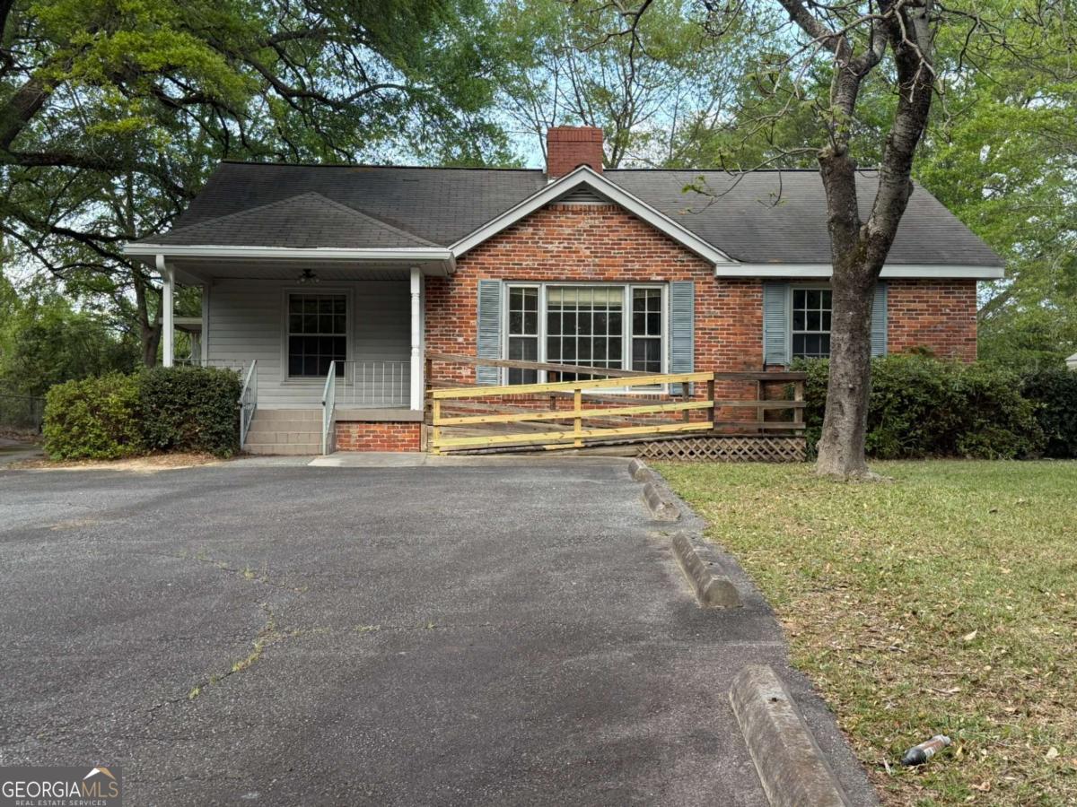 109 Vernon Street Property Photo 1