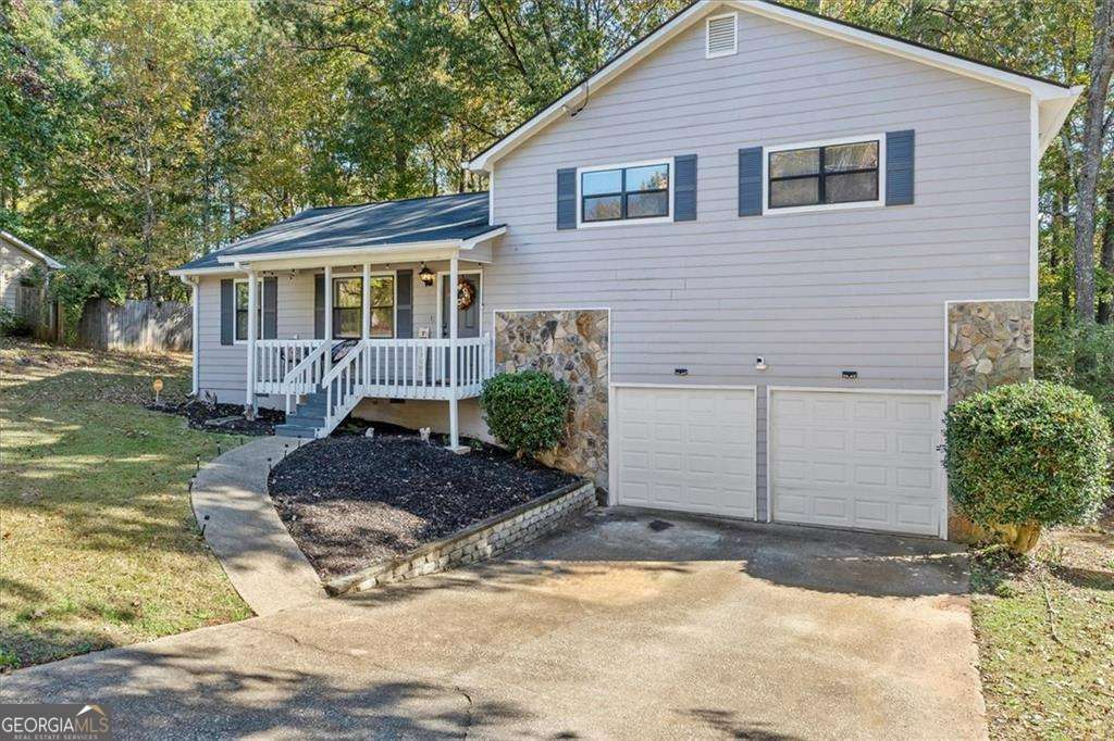4041 Woodbridge Court Property Photo 1