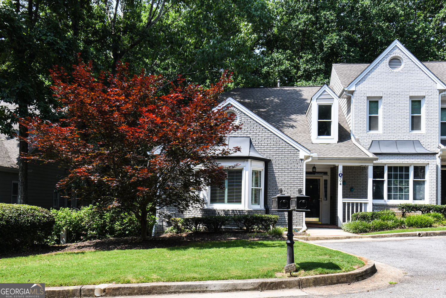 304 Bridle Path Property Photo 1
