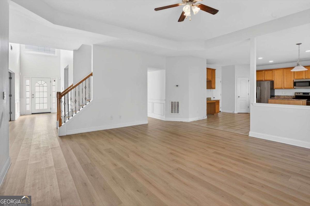 4106 Eldon Drive Property Photo 8
