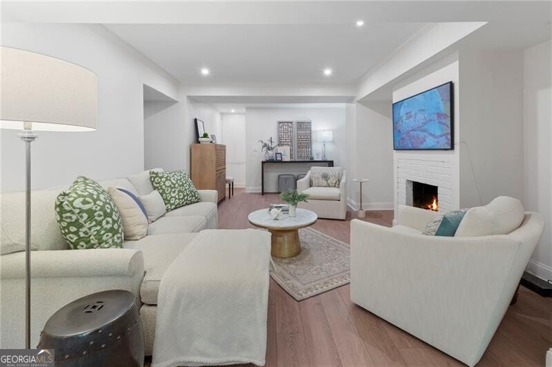 1325 Peachtree Street Ne # G2 Property Photo 6