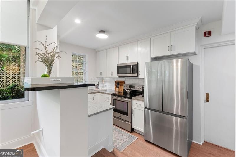 1325 Peachtree Street Ne # G2 Property Photo 11