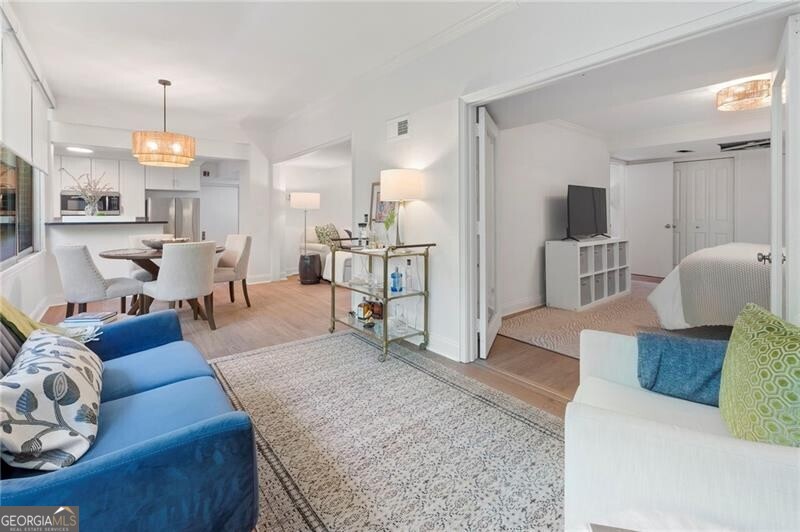 1325 Peachtree Street Ne # G2 Property Photo 17
