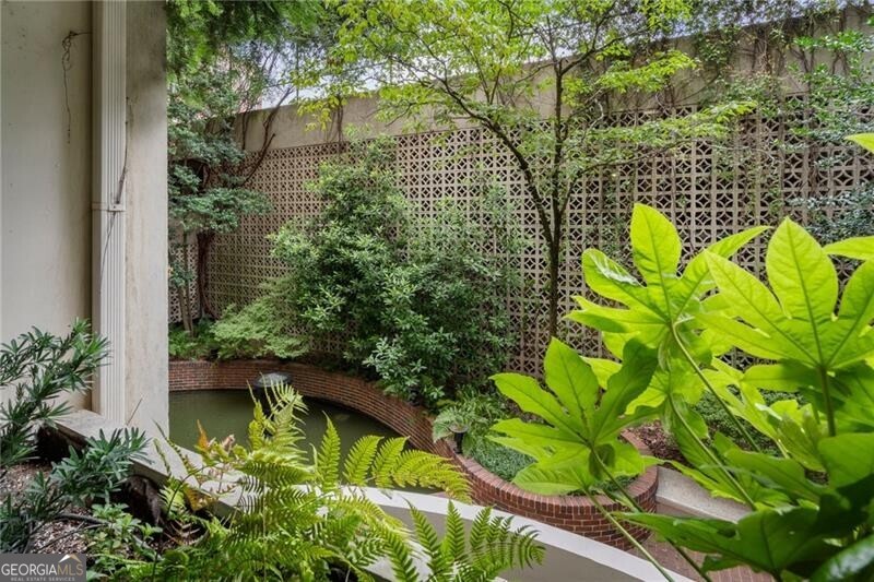 1325 Peachtree Street Ne # G2 Property Photo 20