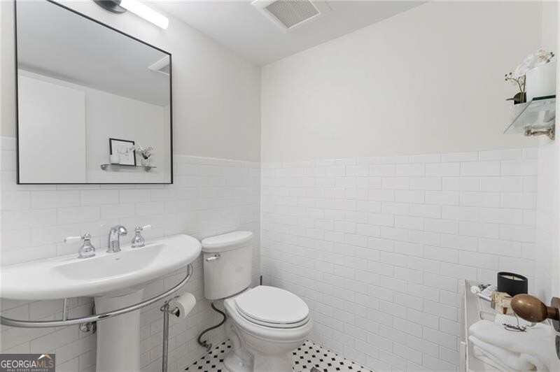 1325 Peachtree Street Ne # G2 Property Photo 27