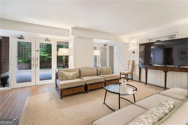 1325 Peachtree Street Ne # G2 Property Photo 39