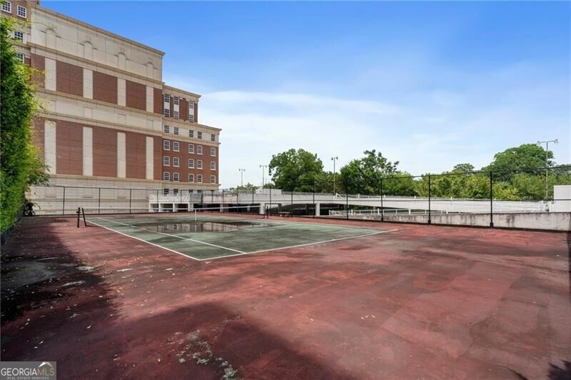 1325 Peachtree Street Ne # G2 Property Photo 40
