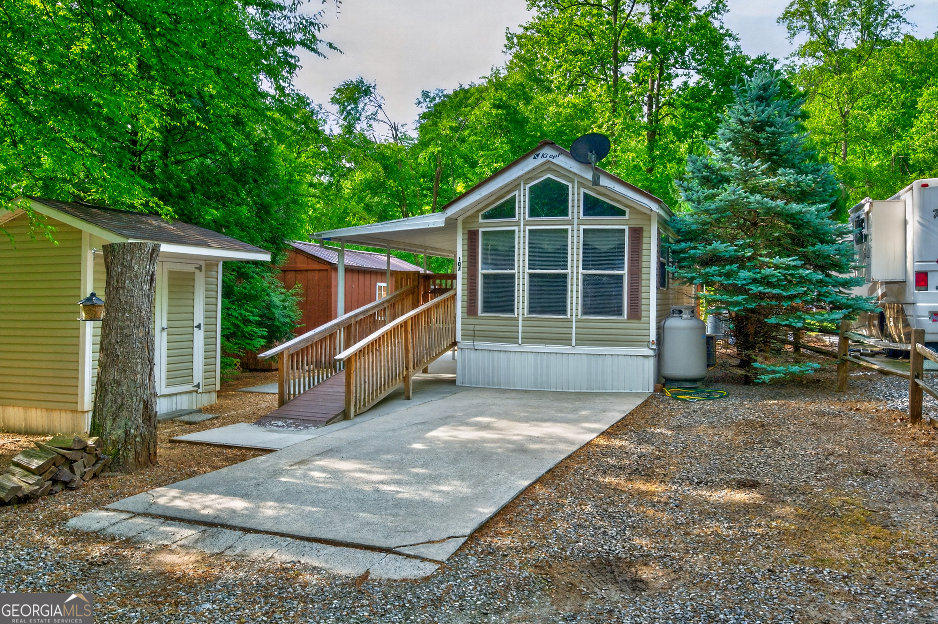 107 Riverside Place Property Photo 1