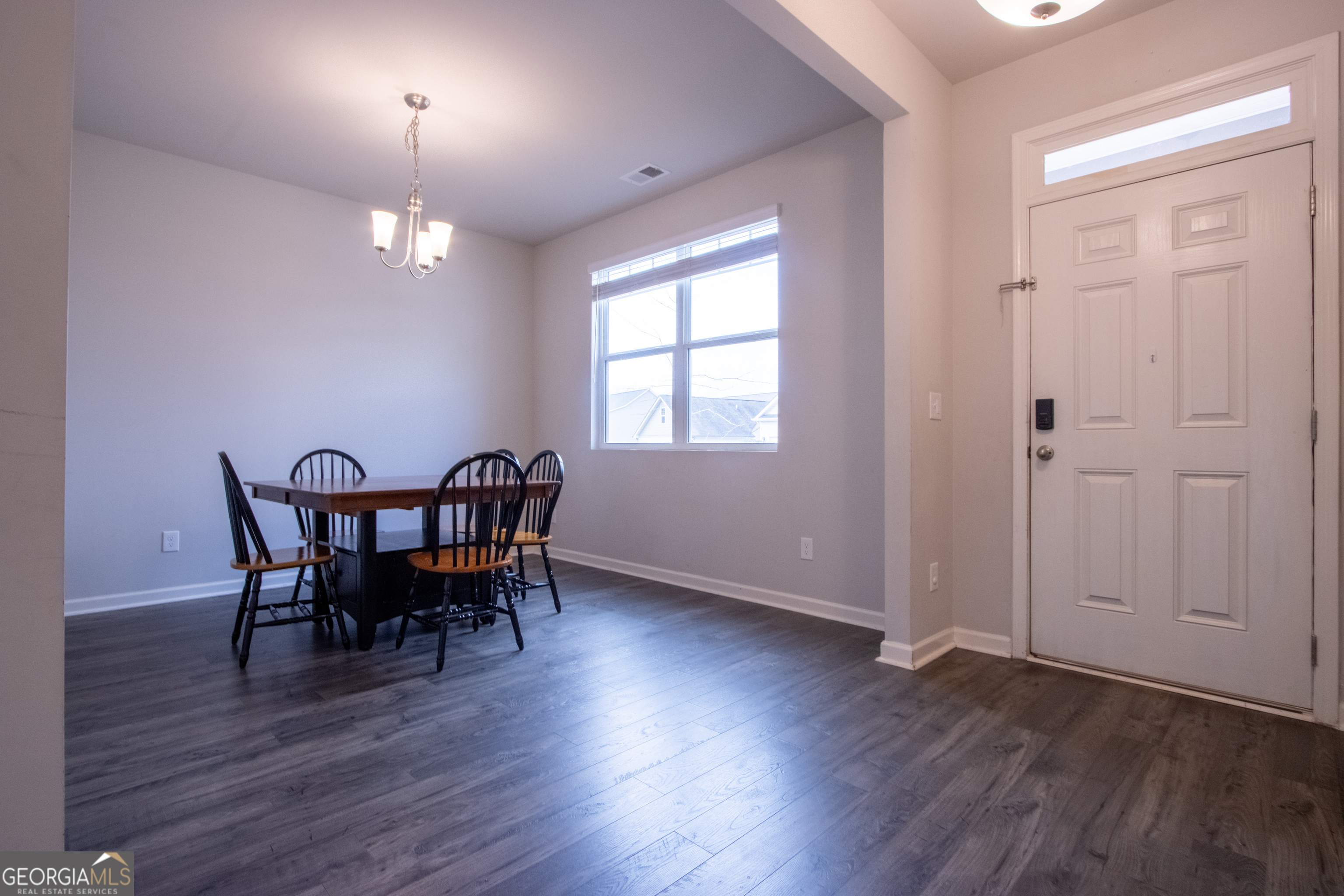 325 Park West Boulevard Property Photo 6