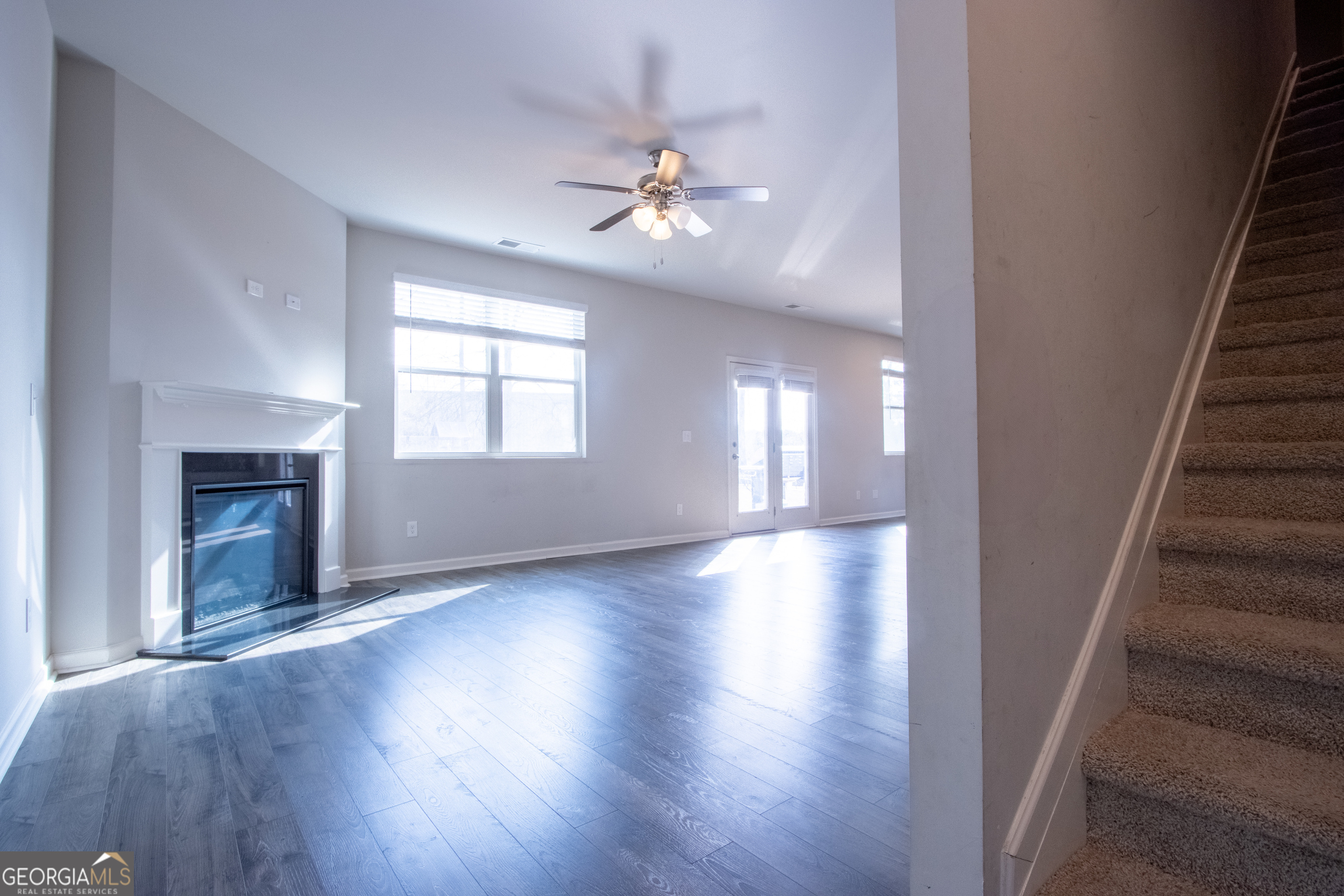 325 Park West Boulevard Property Photo 12