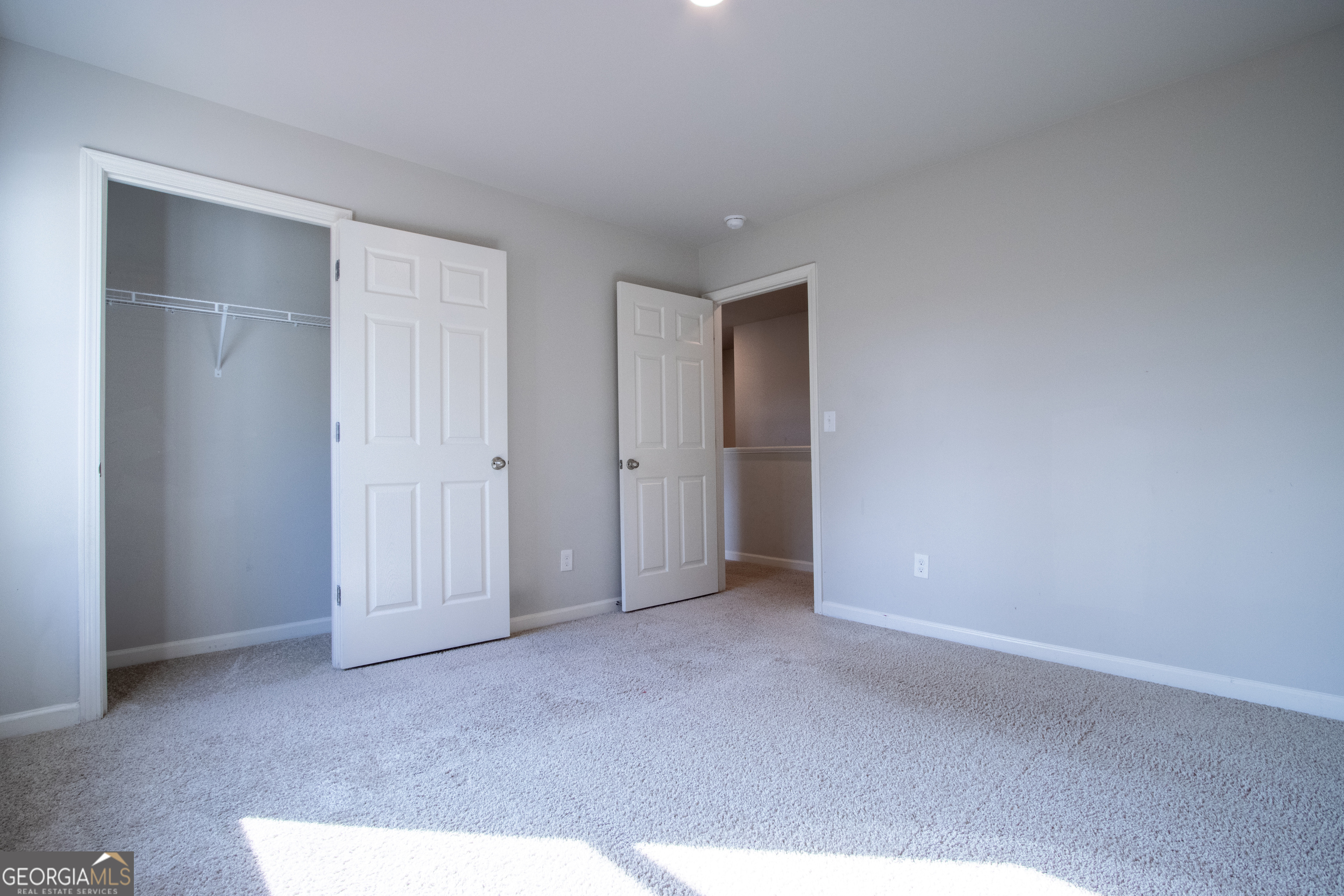 325 Park West Boulevard Property Photo 13
