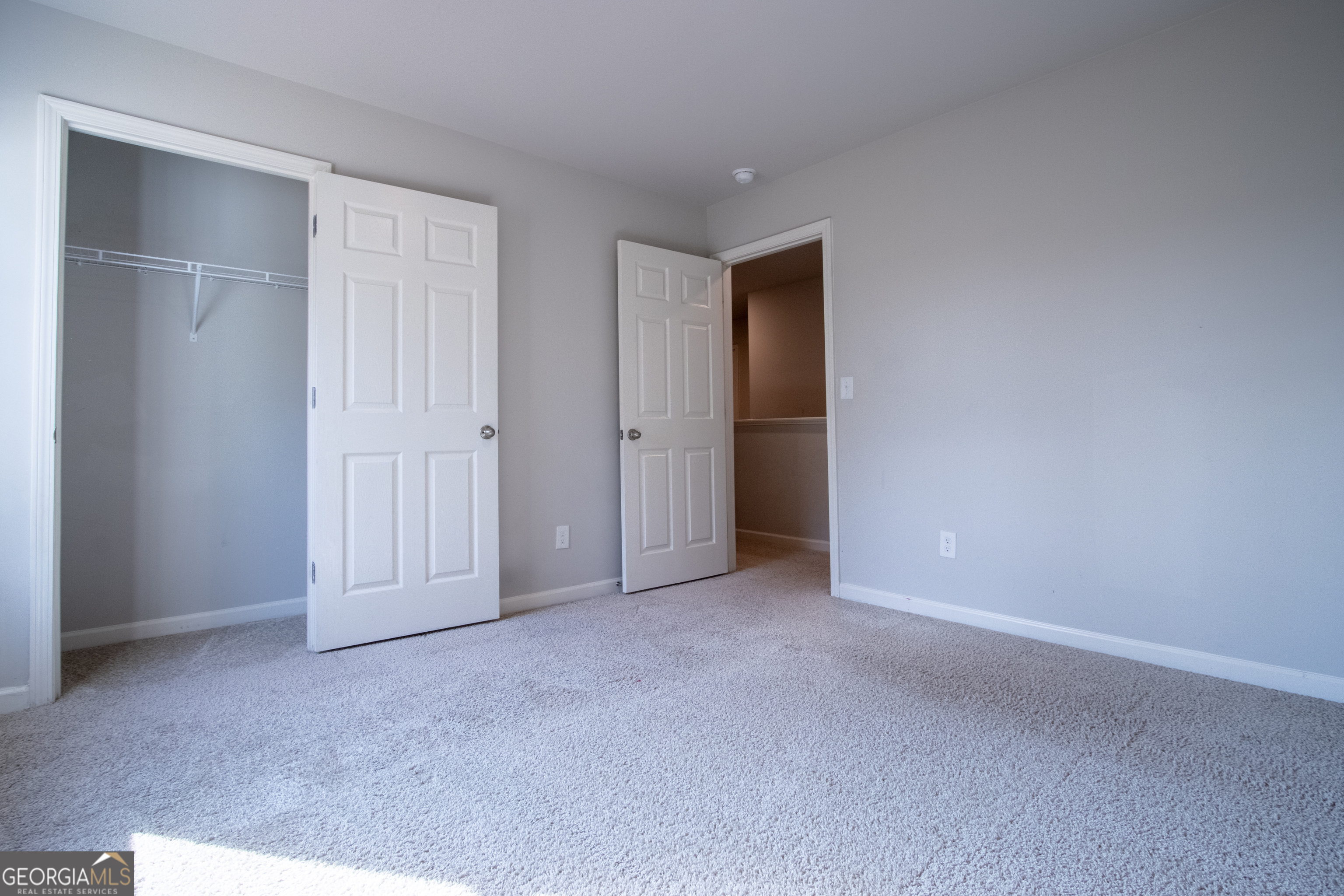 325 Park West Boulevard Property Photo 17