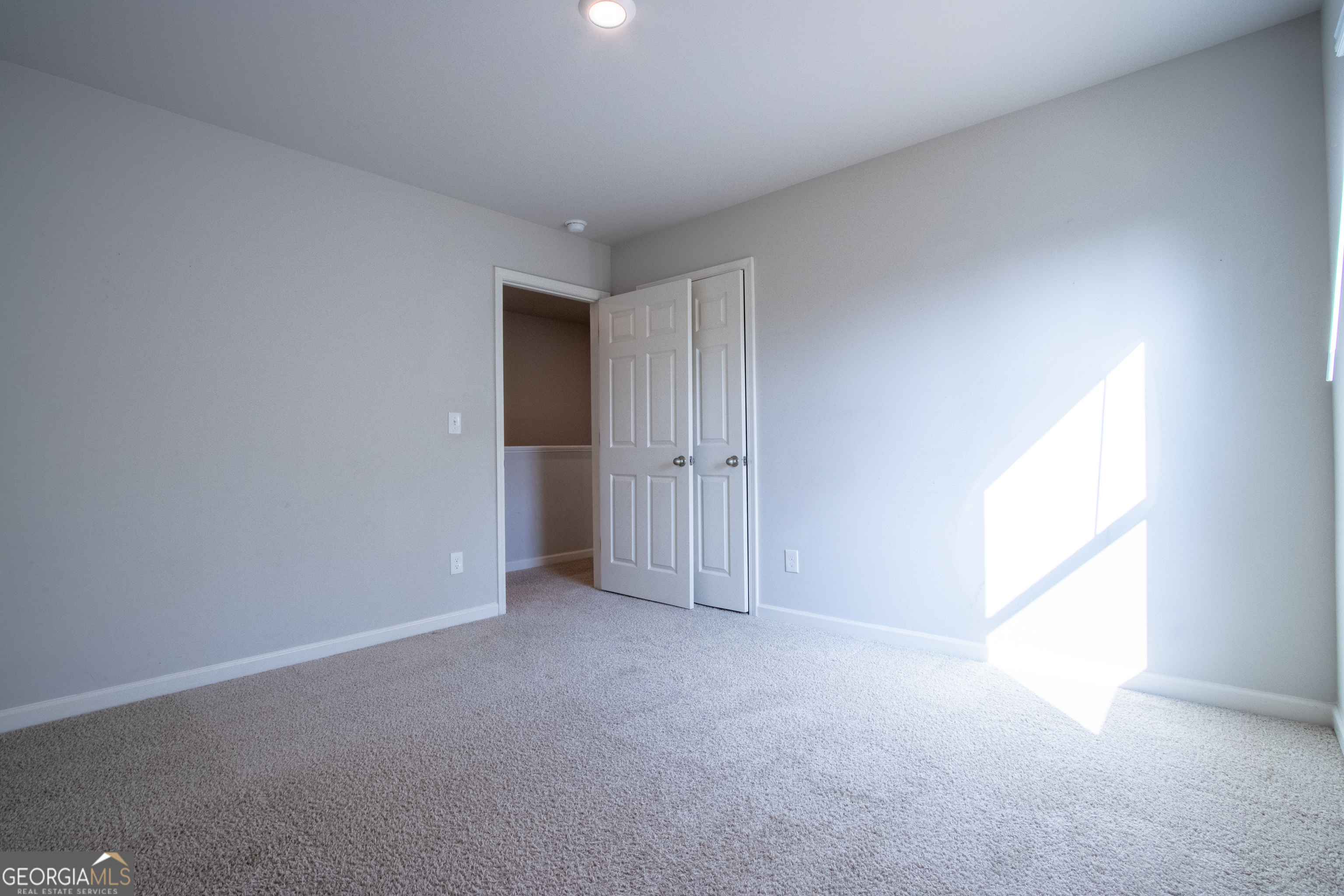 325 Park West Boulevard Property Photo 19