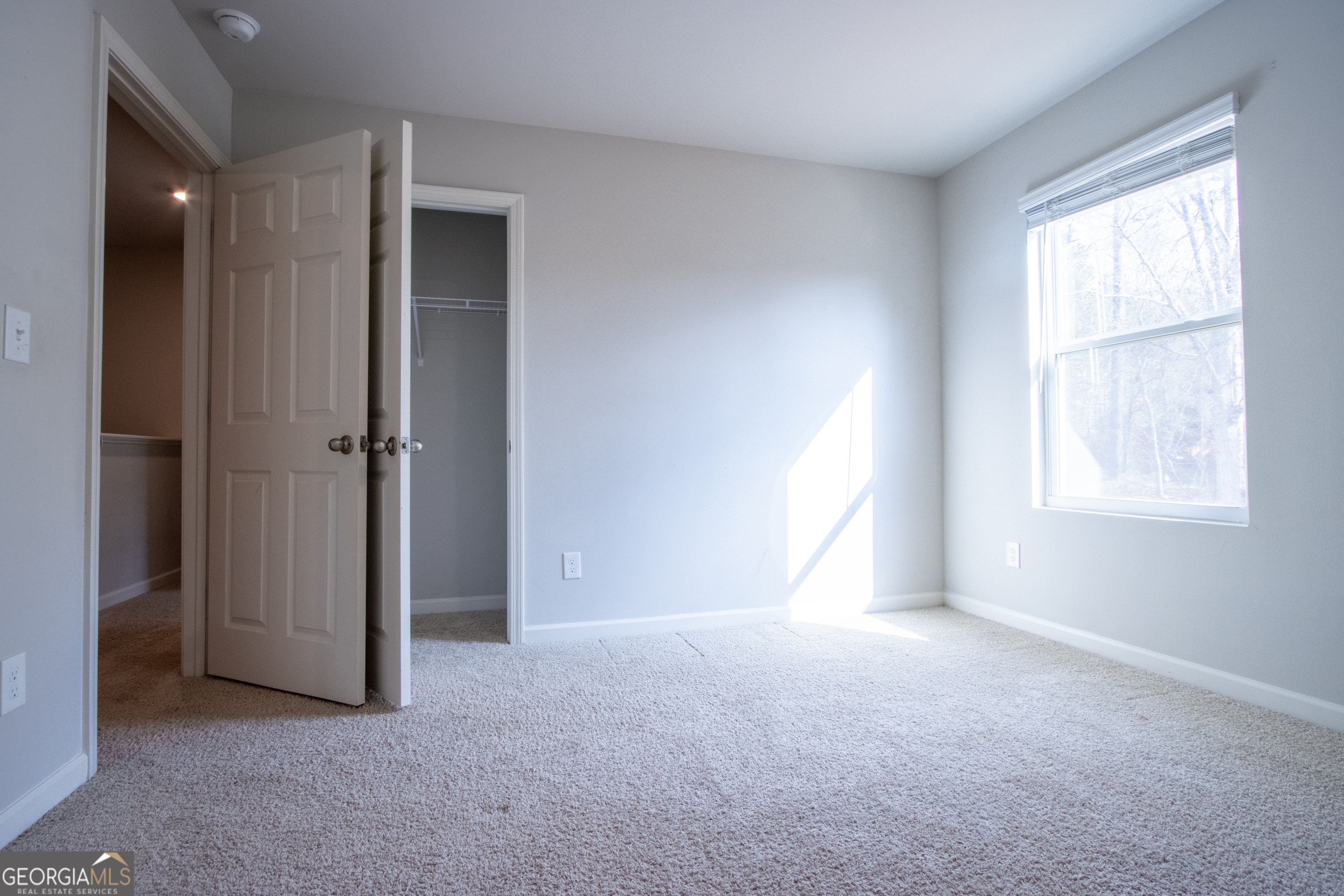 325 Park West Boulevard Property Photo 20