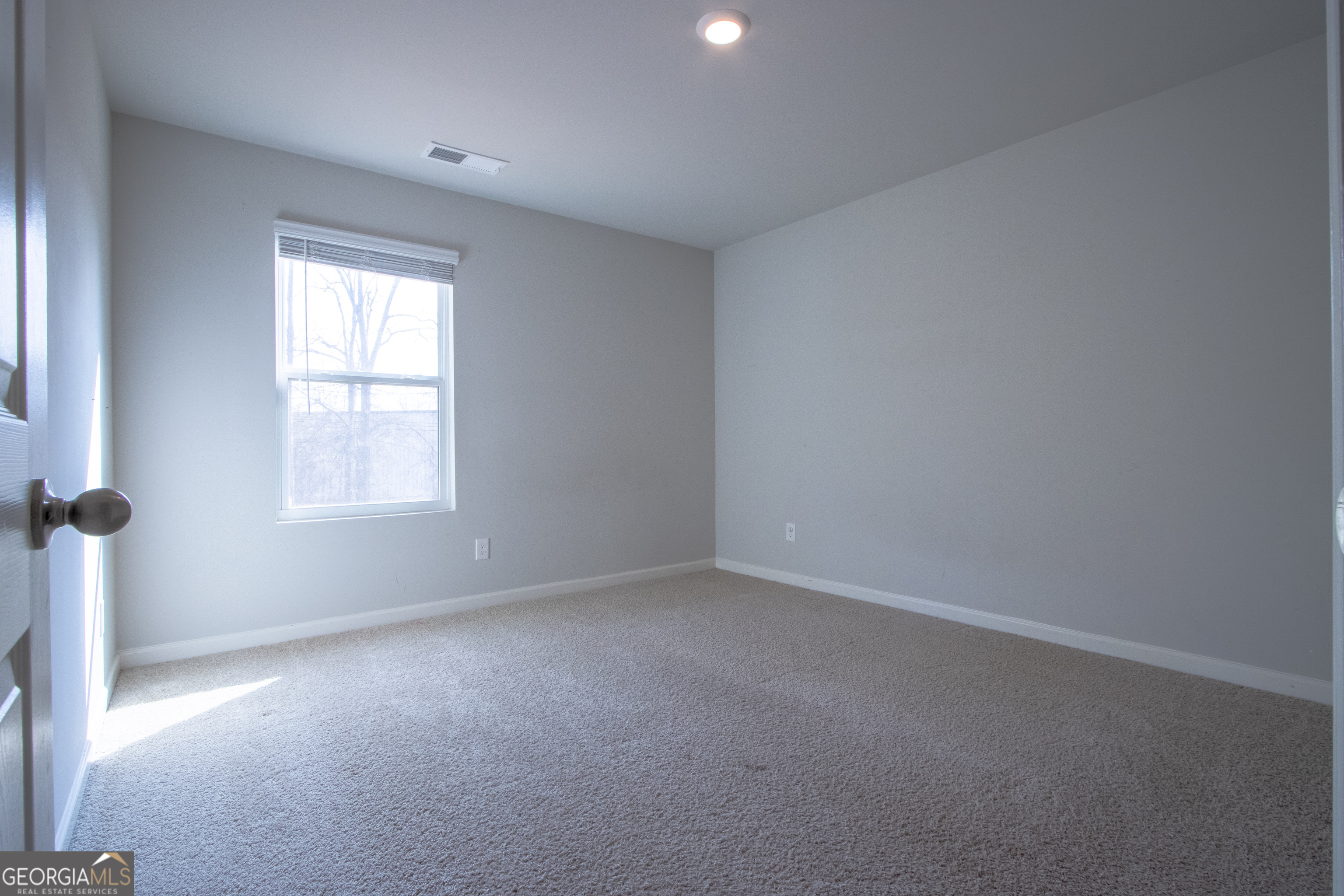 325 Park West Boulevard Property Photo 21
