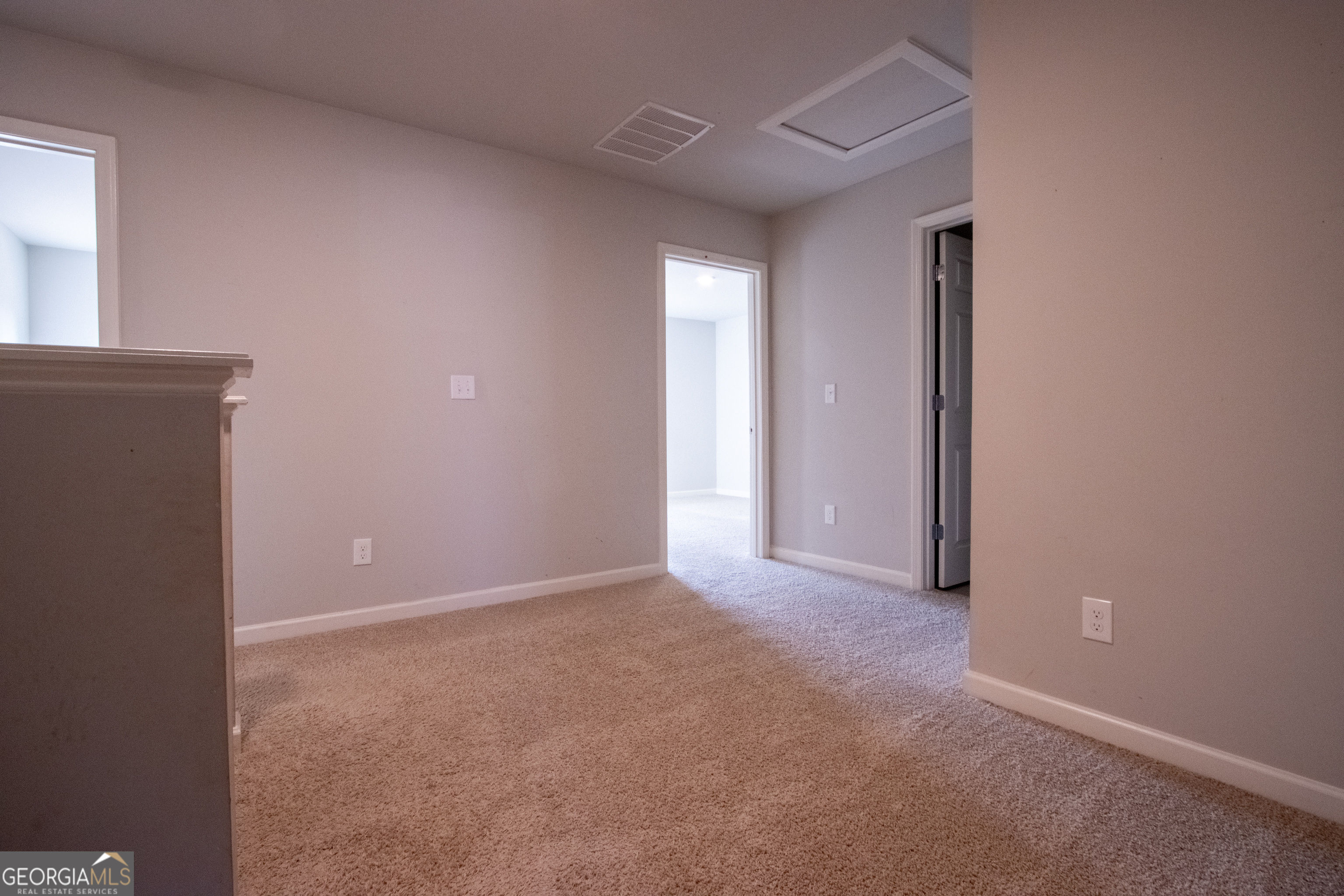 325 Park West Boulevard Property Photo 22