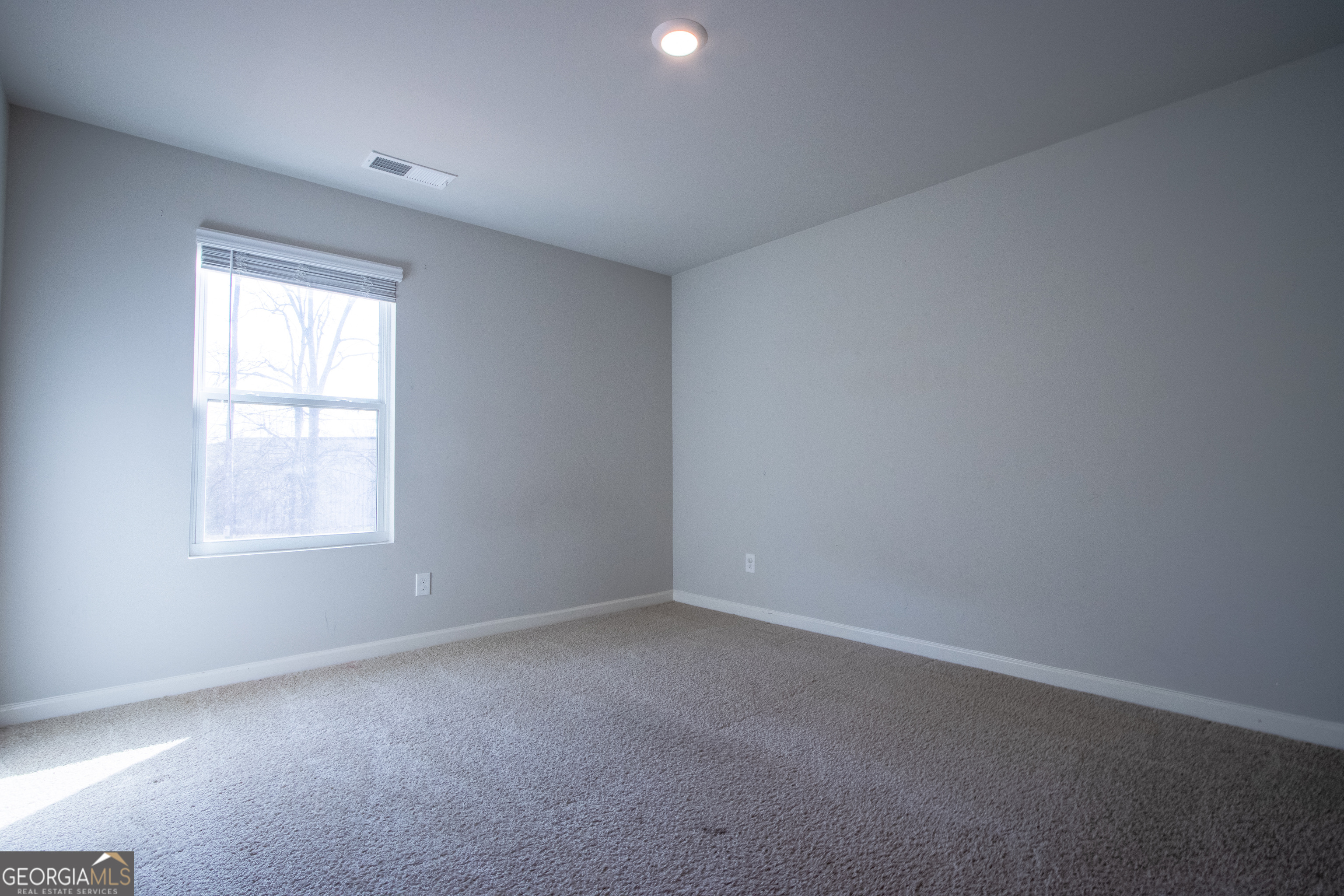 325 Park West Boulevard Property Photo 24