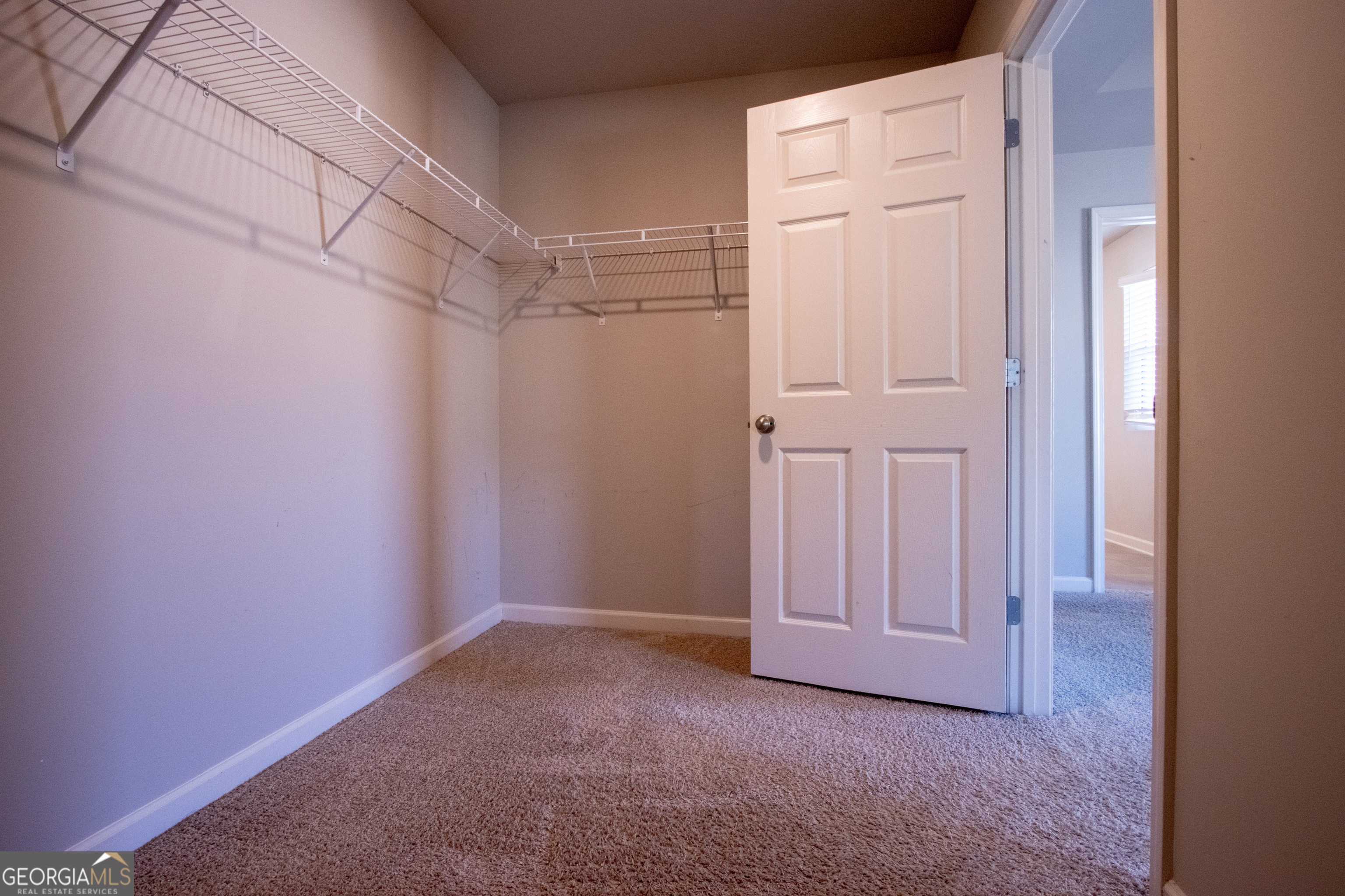 325 Park West Boulevard Property Photo 27