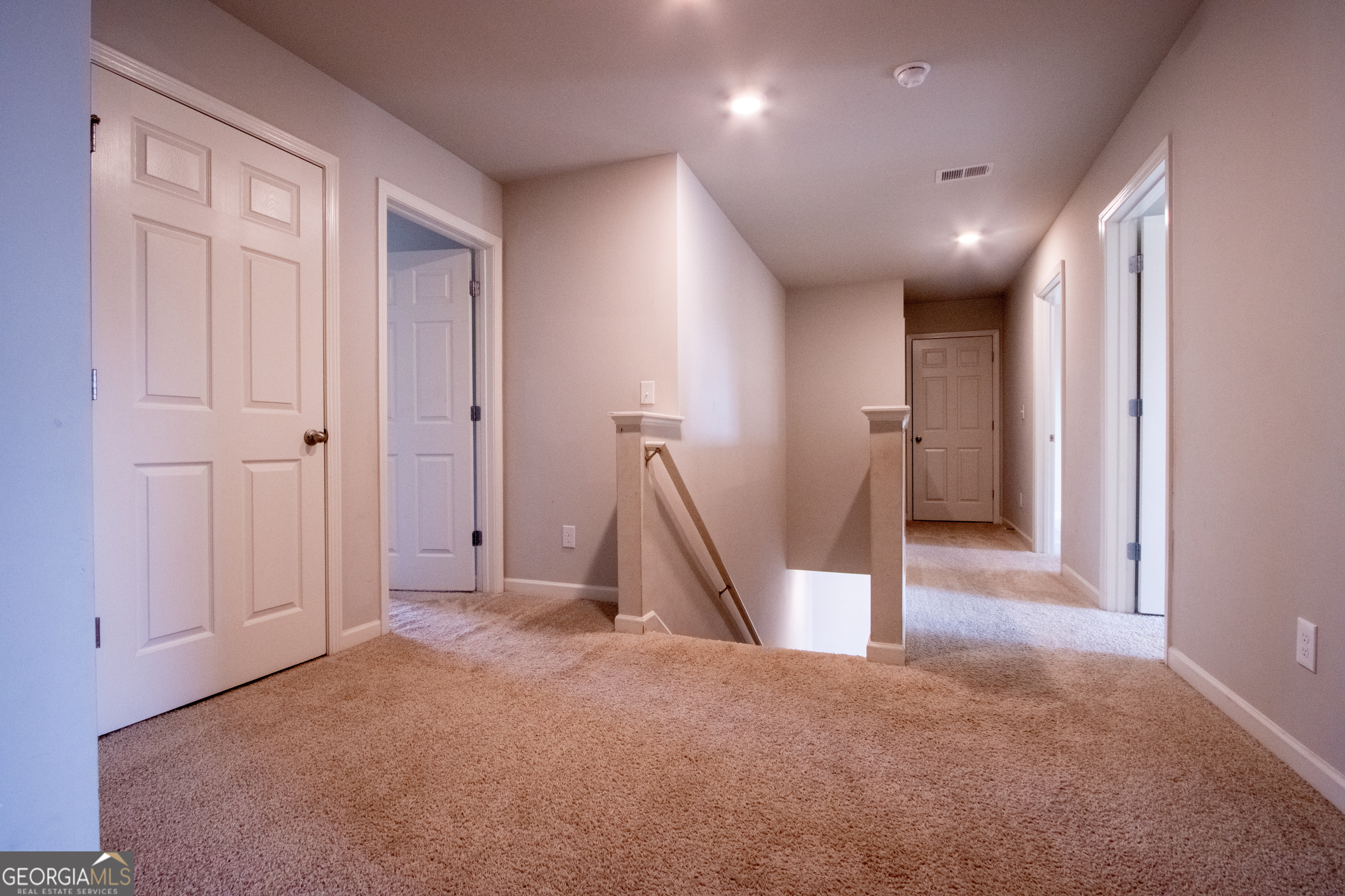 325 Park West Boulevard Property Photo 32