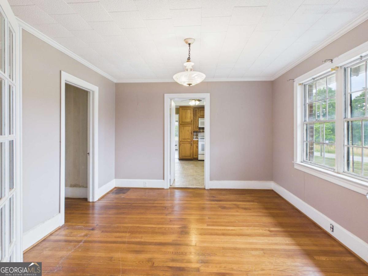 1600 Mcnutt Creek Road Property Photo 6