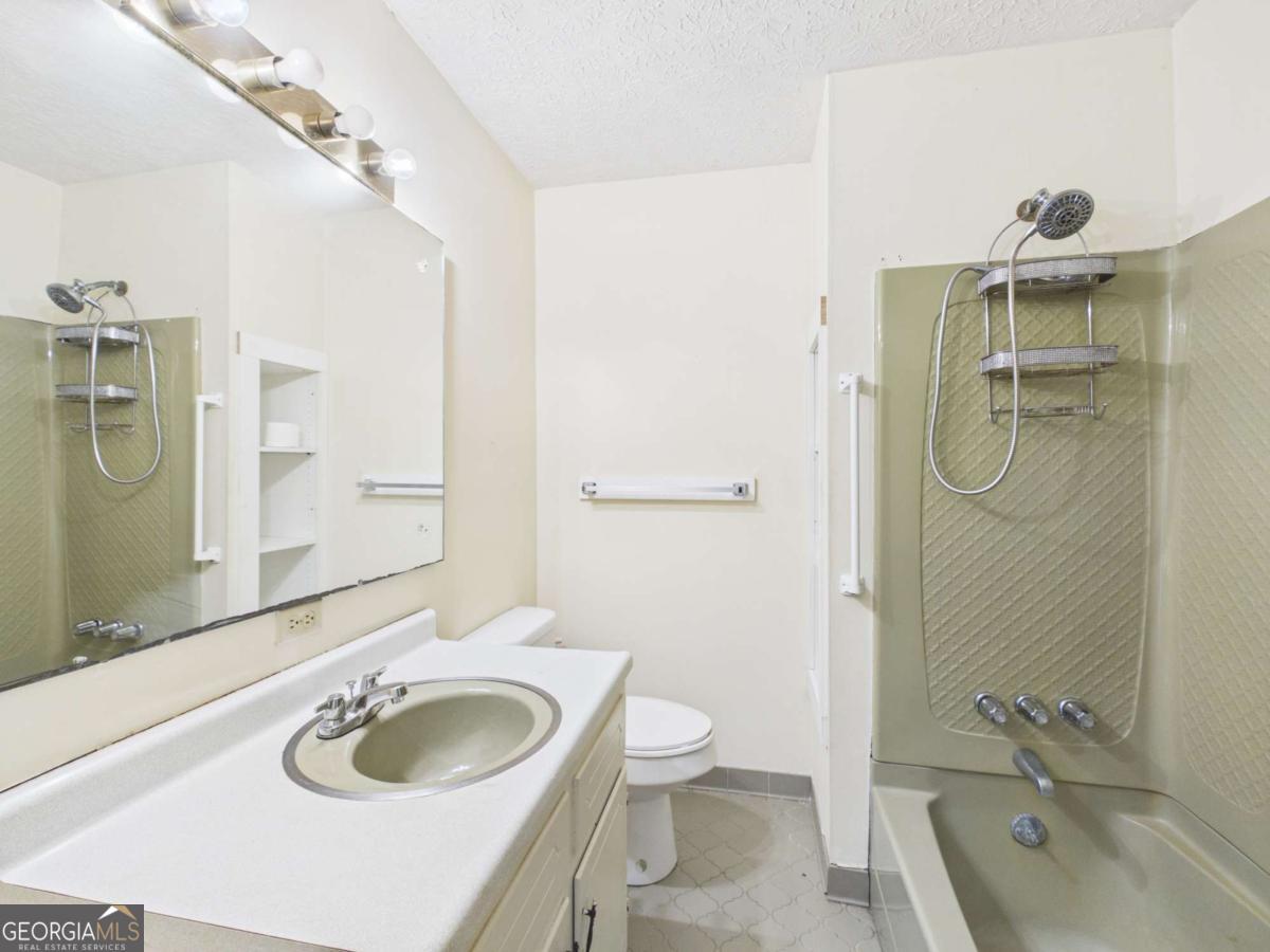 1600 Mcnutt Creek Road Property Photo 14